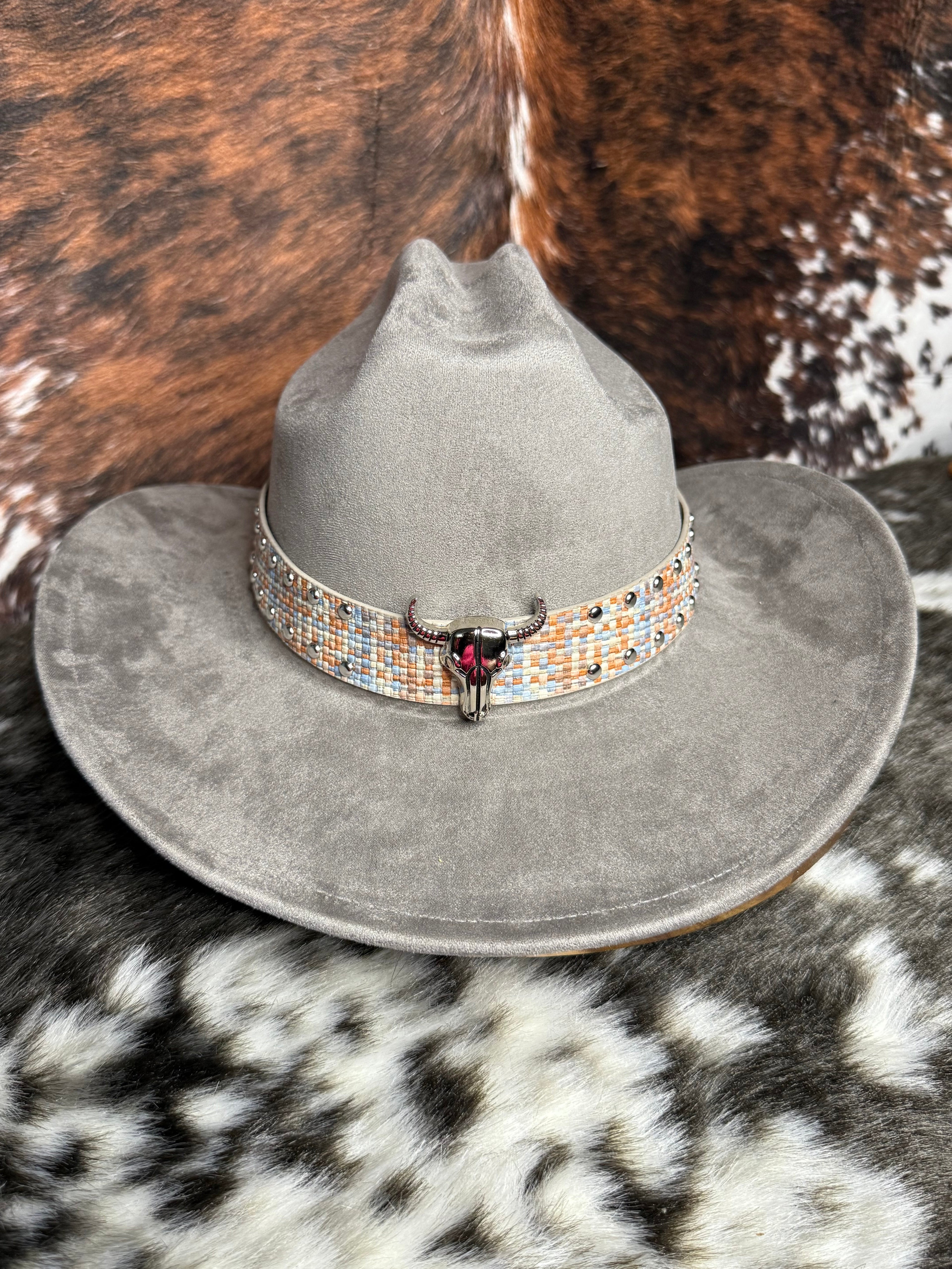 Premium Suede Cowboy Hat - Adjustable Straps Inside, Unisex Design, Size 56-58cm, Western Style, Fashionable & Functional, Shipped in a Box
