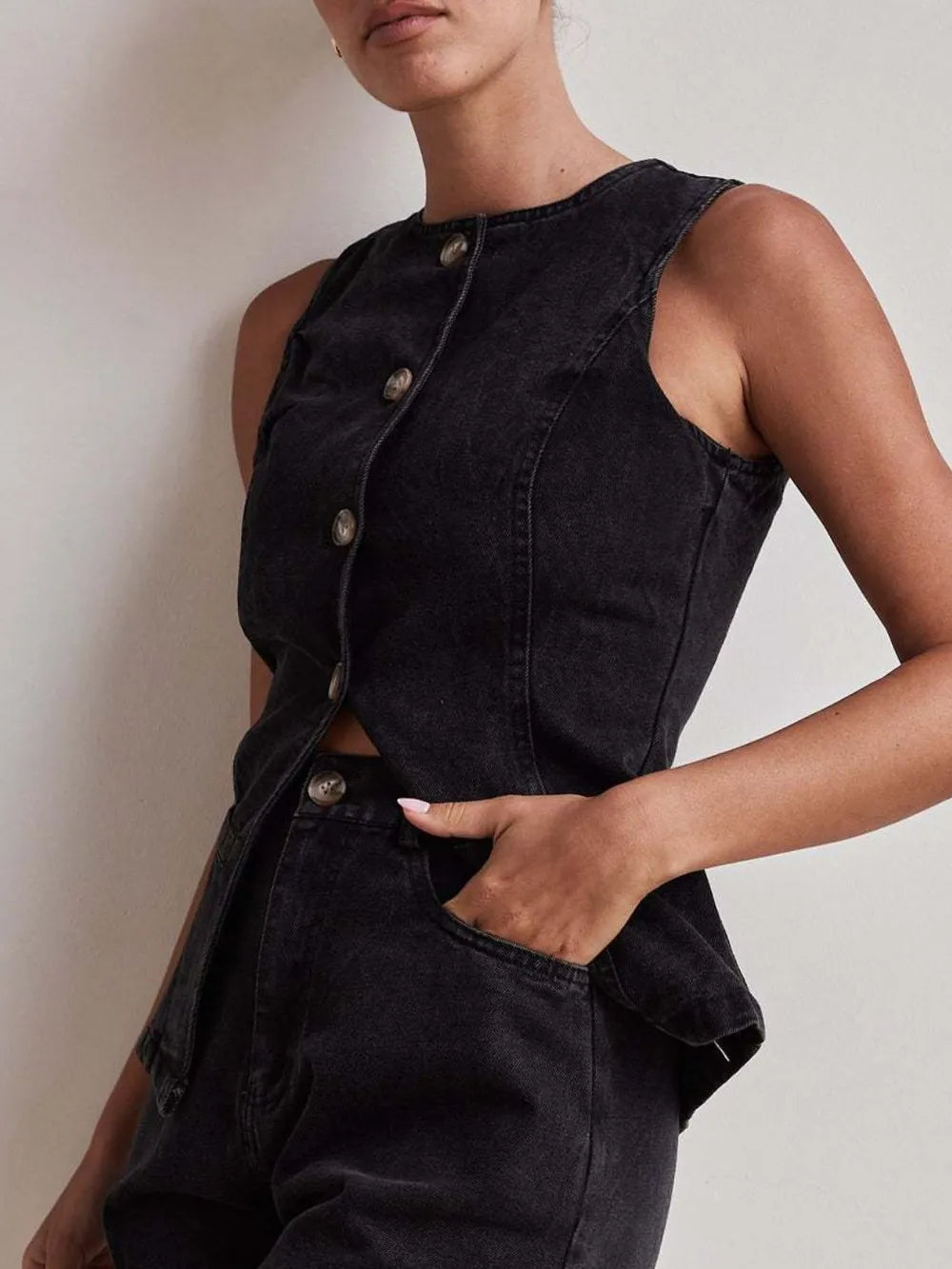 51acb068-fa43-40ee-8374-87daf93c497d-Max