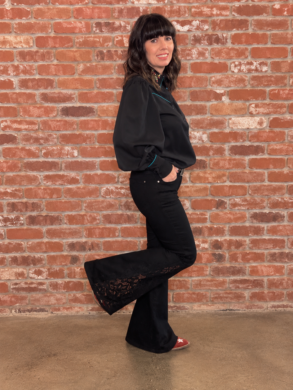 Black Shadow Lace Lux - Mid Rise Ultra Flare ( Judy Blues )