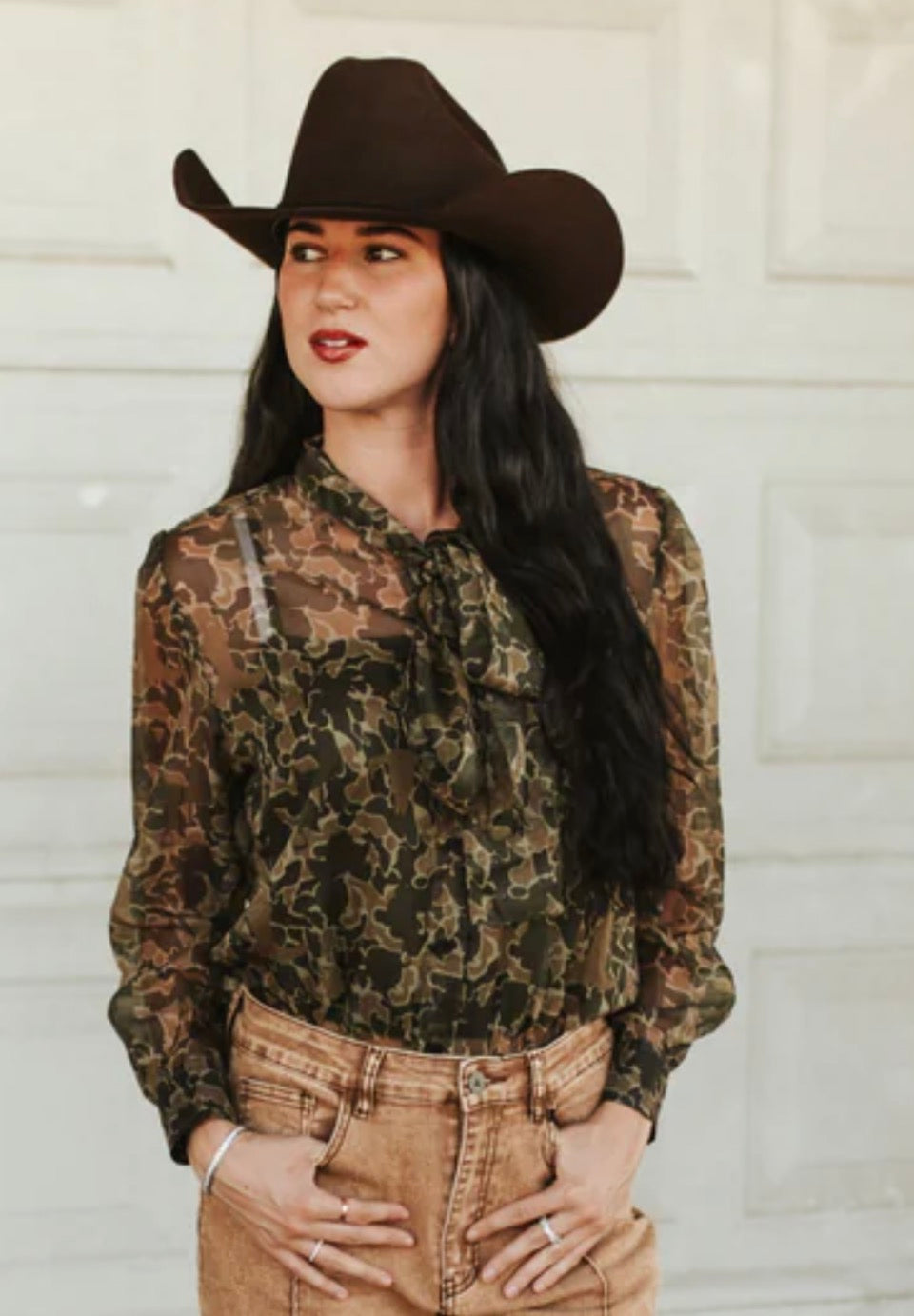 2 FLY - Bow Up Season Camo Top