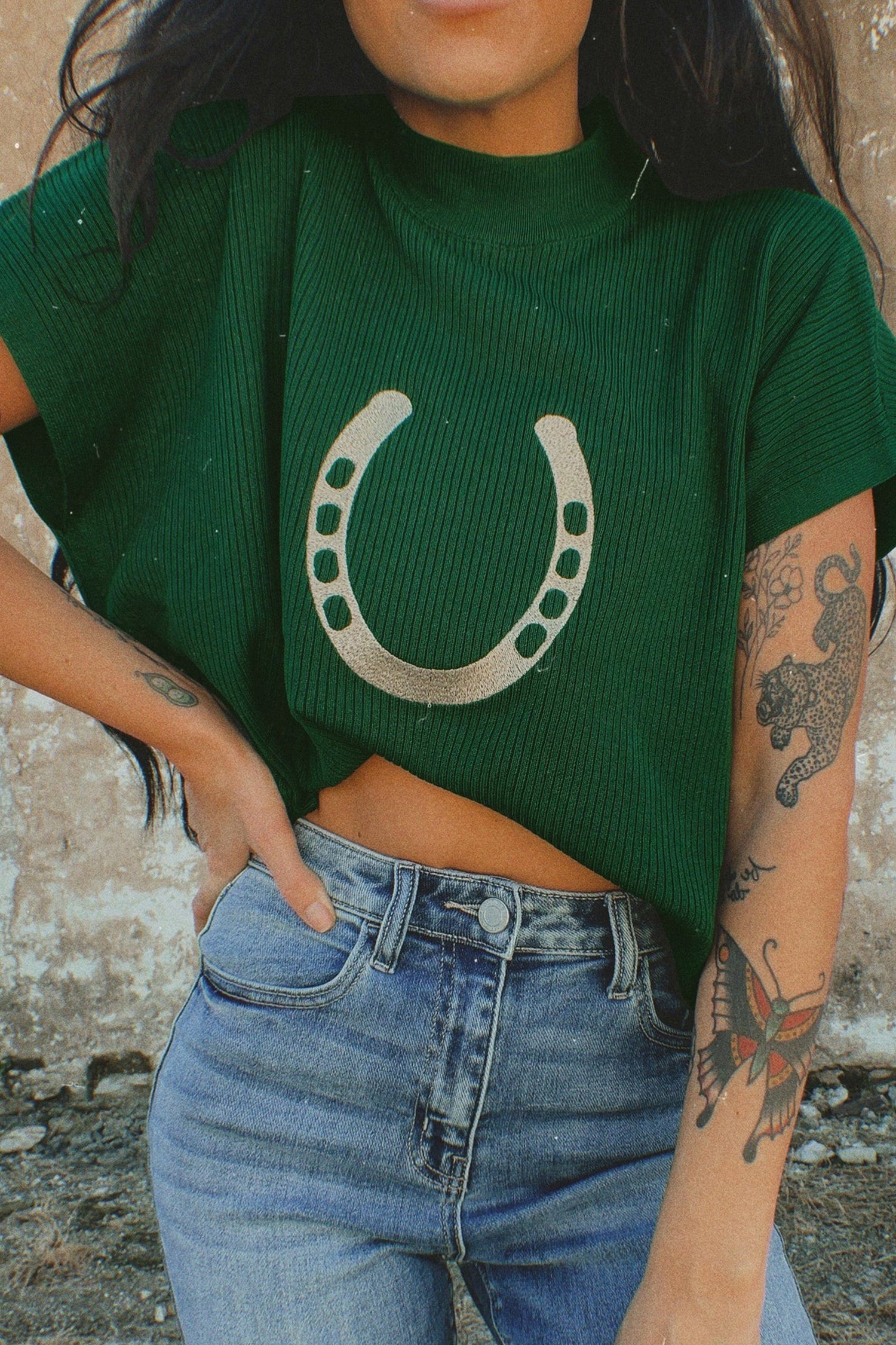 Green Horseshoe Graphic Western Short Sleeve Sweater