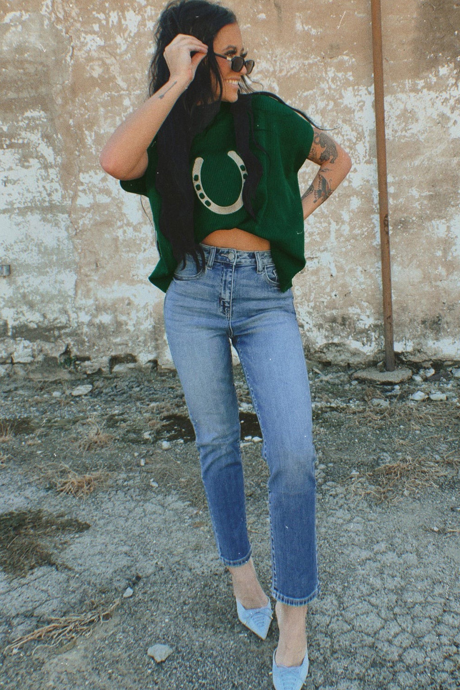 Green Horseshoe Graphic Western Short Sleeve Sweater